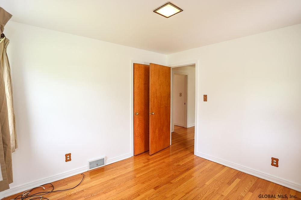 89 Lisha Kill Road Colonie, NY 12205 - Photo 30 of 49 Photo 30