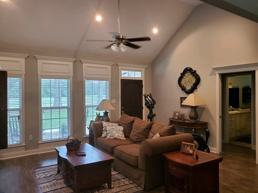 6409 South Coffee Road Nashville, GA 31639 - Photo 4 of 15 Gallery Image 4
