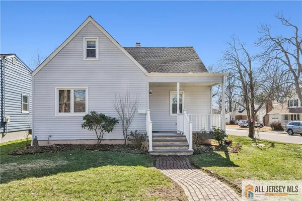 $590,000 | 33 Safran Avenue, Edison, NJ 08837