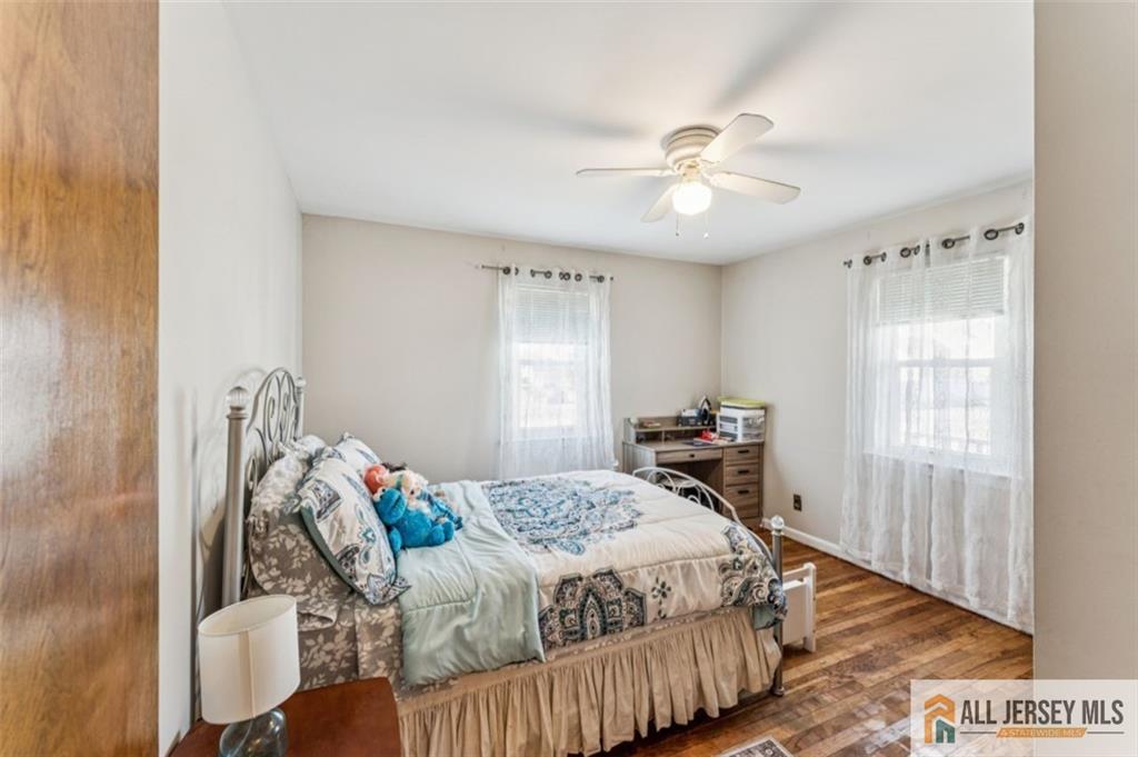 33 Safran Avenue Edison, NJ 08837 - Photo 17 of 31