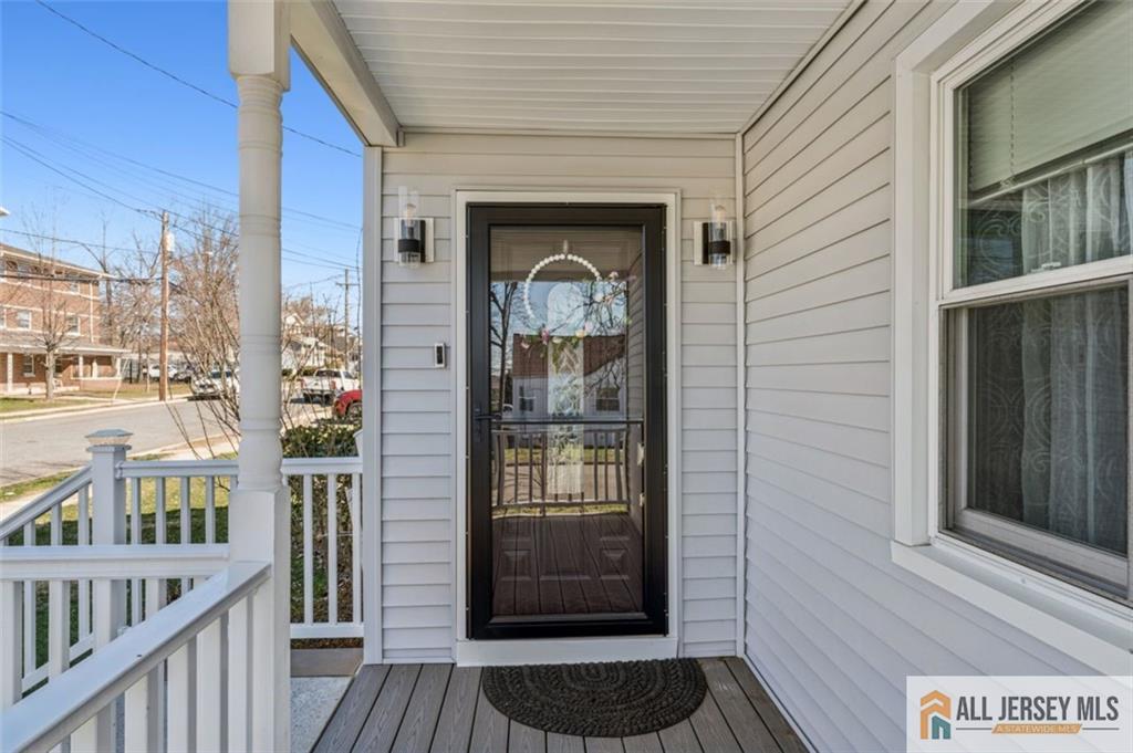 33 Safran Avenue Edison, NJ 08837 - Photo 2 of 31