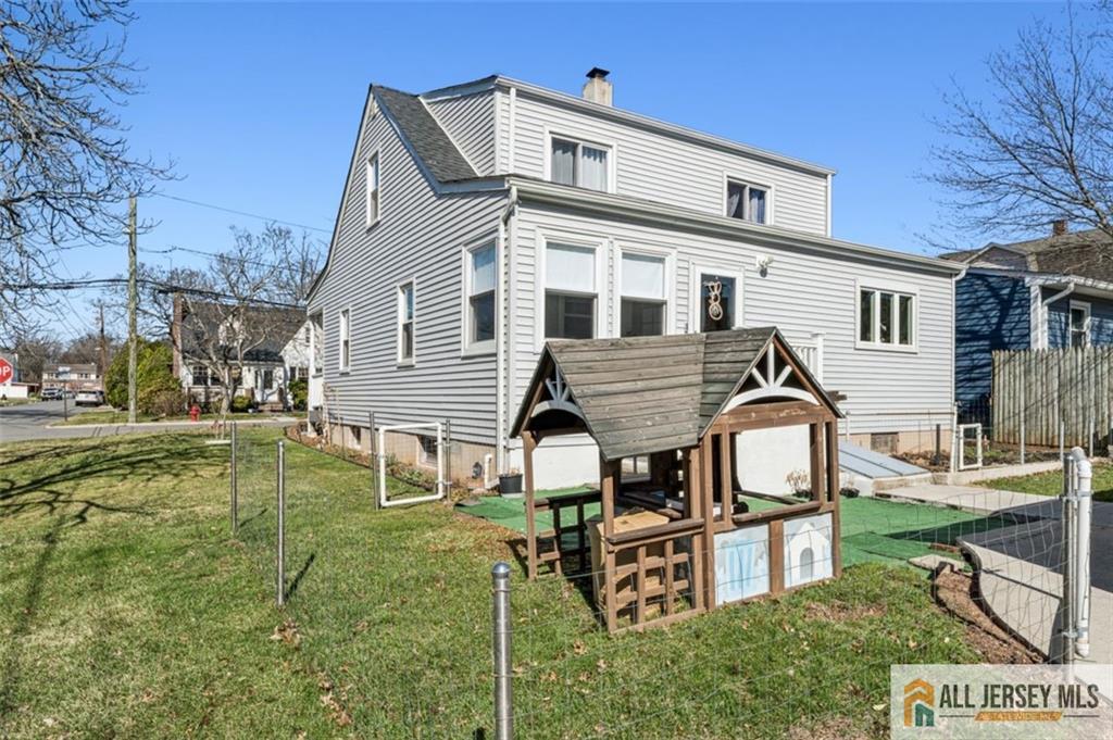 33 Safran Avenue Edison, NJ 08837 - Photo 28 of 31