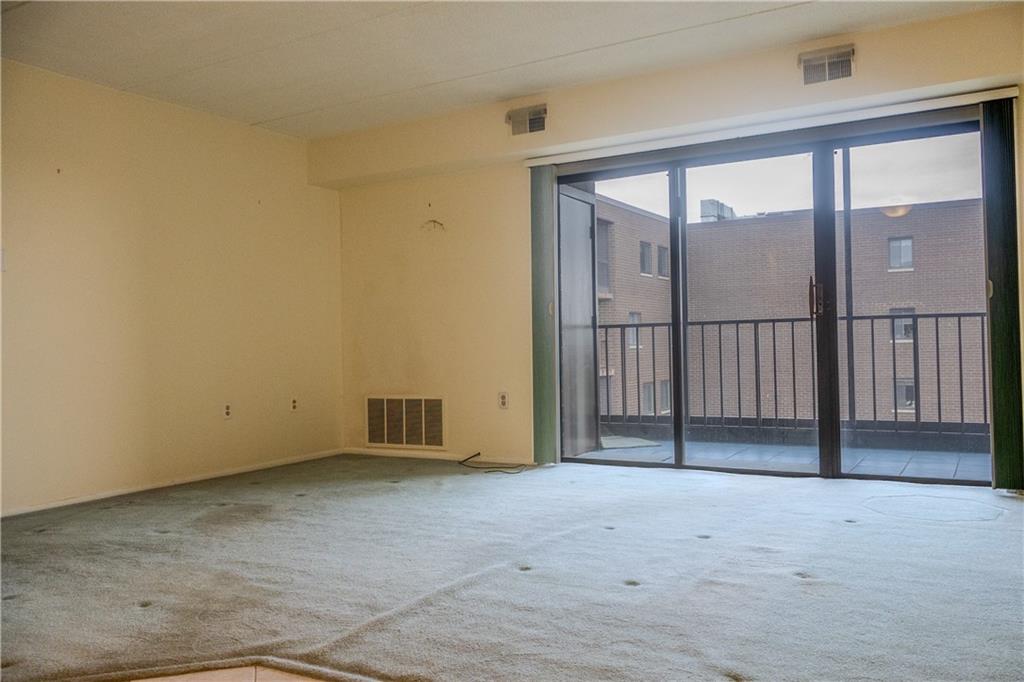5600 Munhall Road, Unit 901 Pittsburgh, PA 15217 - Photo 16 of 38 Gallery Image 16