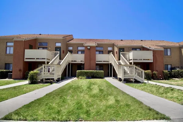 $1,170 | 200 South Linden Avenue, Unit 50, Rialto, CA 92376