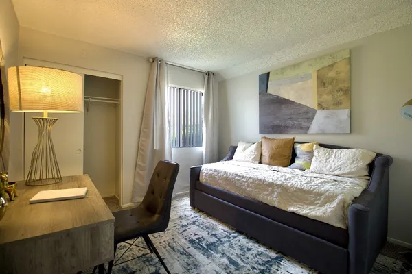 $1,170 | 200 South Linden Avenue, Unit 50, Rialto, CA 92376