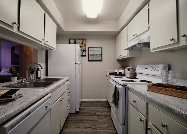 $1,170 | 200 South Linden Avenue, Unit 50, Rialto, CA 92376