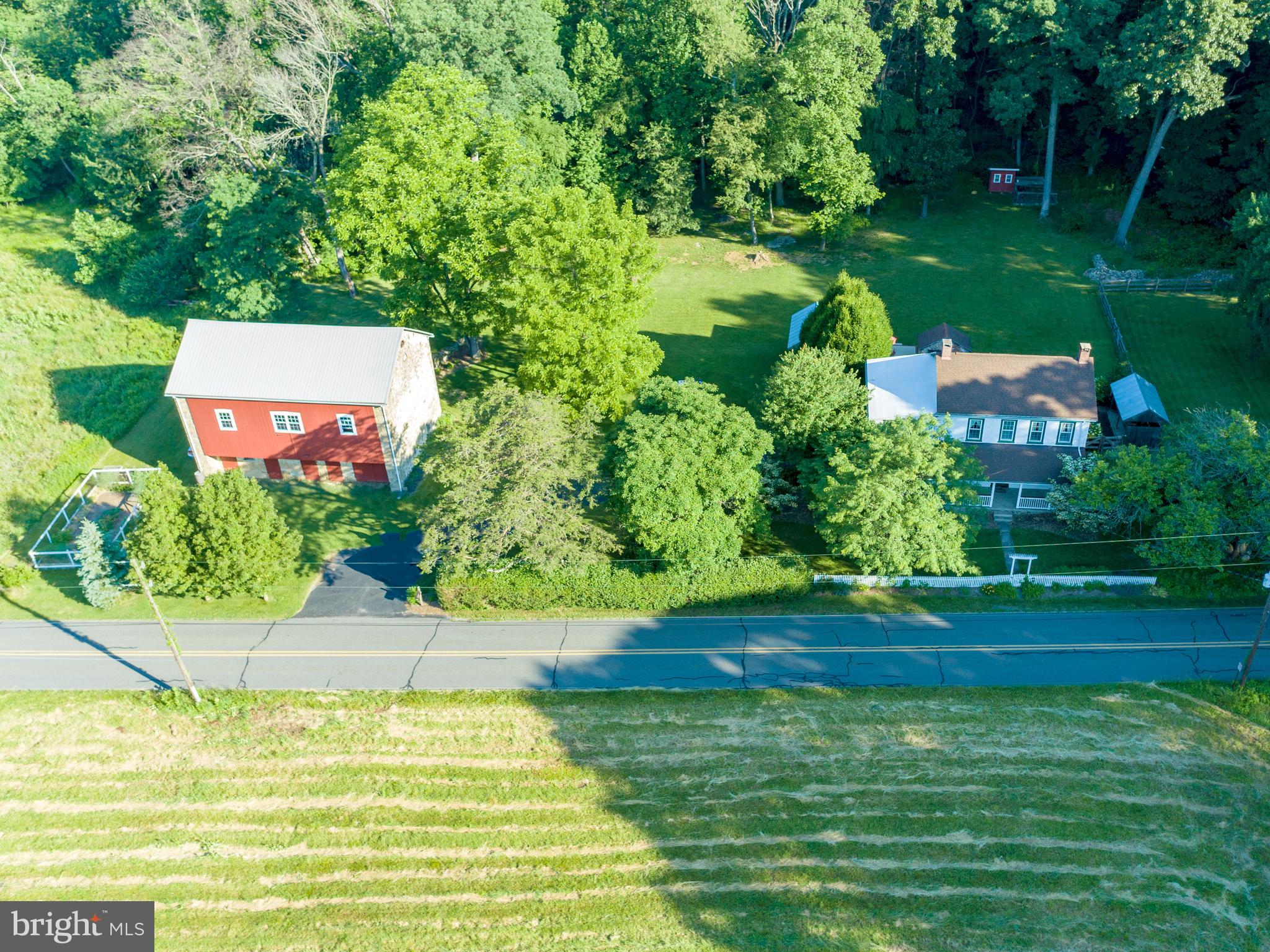 2695 Hill Road Reading, PA 19606 - Photo 2 of 61