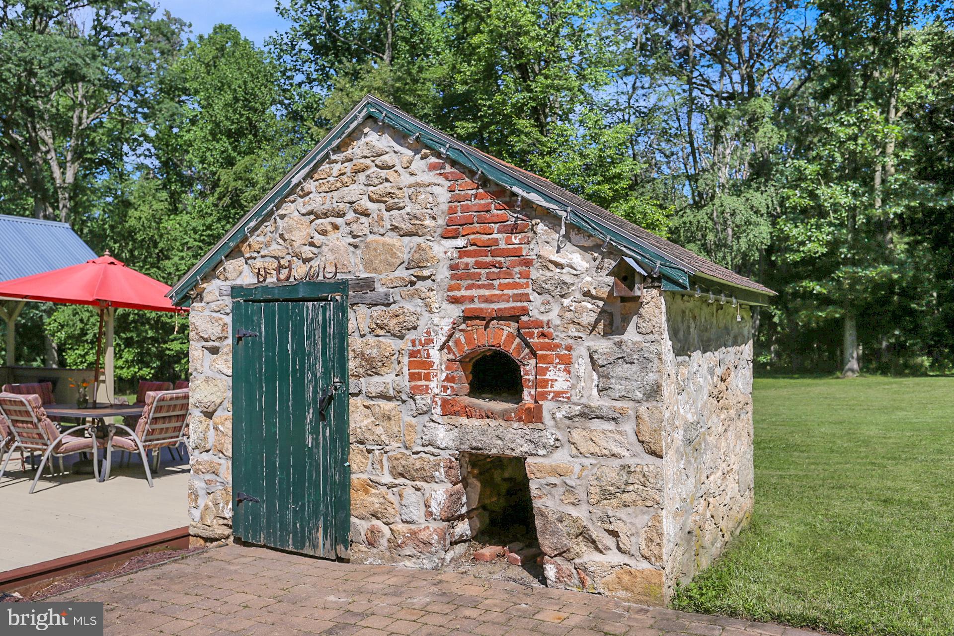 2695 Hill Road Reading, PA 19606 - Photo 16 of 61