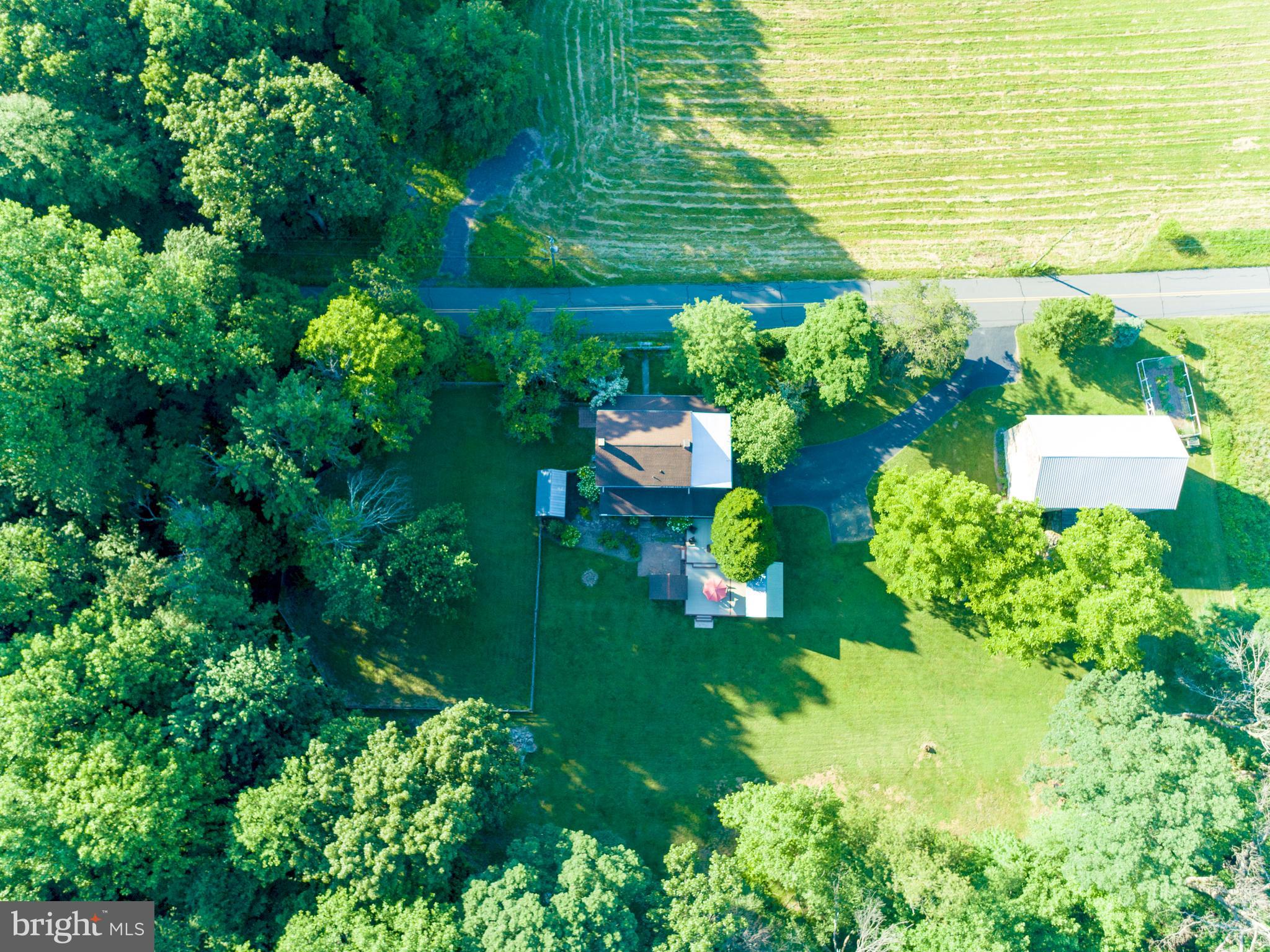 2695 Hill Road Reading, PA 19606 - Photo 7 of 61