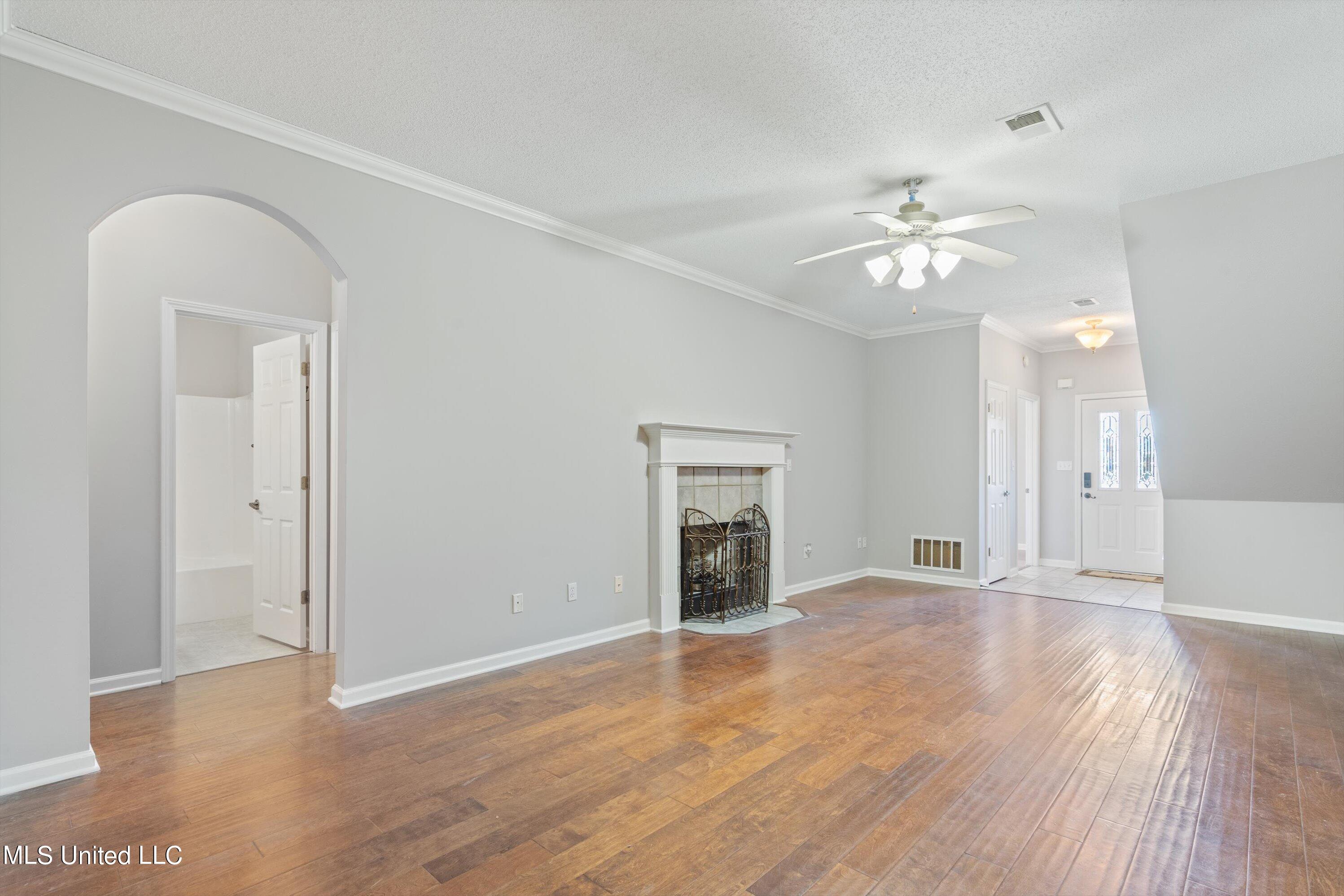 925 Cardinal Lane Hernando, MS 38632 - Photo 6 of 27 06-DSC1732