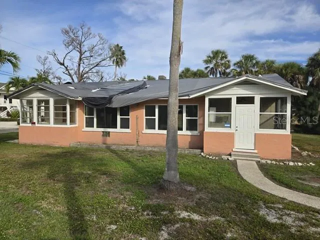 $990,000 | 3615 Higel Avenue, Sarasota, FL 34242