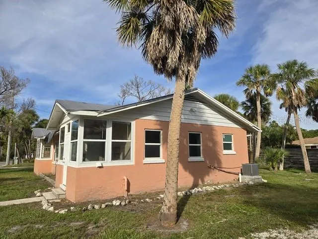 $990,000 | 3615 Higel Avenue, Sarasota, FL 34242