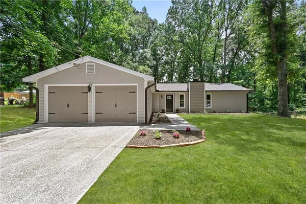$2,600 | 4246 Nora Lane Northwest, Duluth, GA 30096