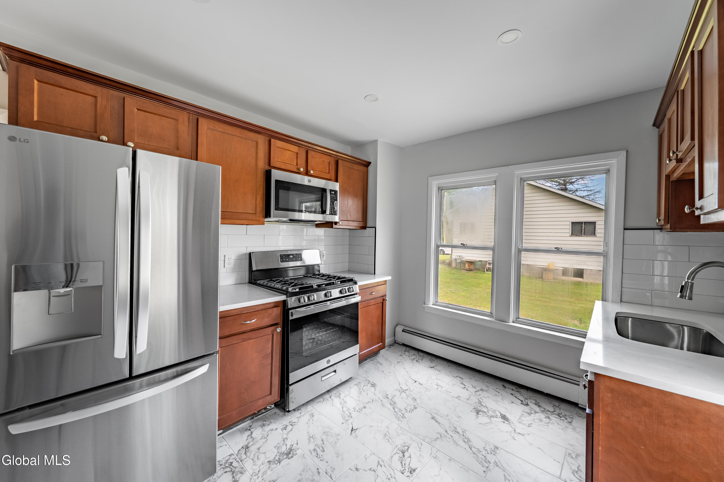 1012 Princetown Road Rotterdam, NY 12306 - Photo 10 of 19 DSC05902-HDR
