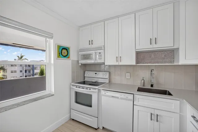 $112,500 | 7817 Golf Cir Drive, Unit 305, Margate, FL 33063