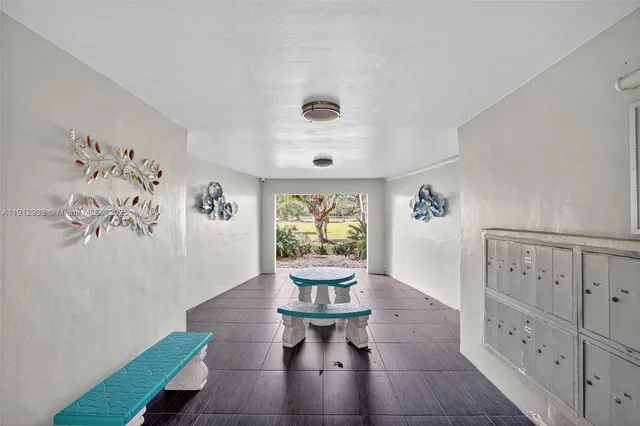 $112,500 | 7817 Golf Cir Drive, Unit 305, Margate, FL 33063