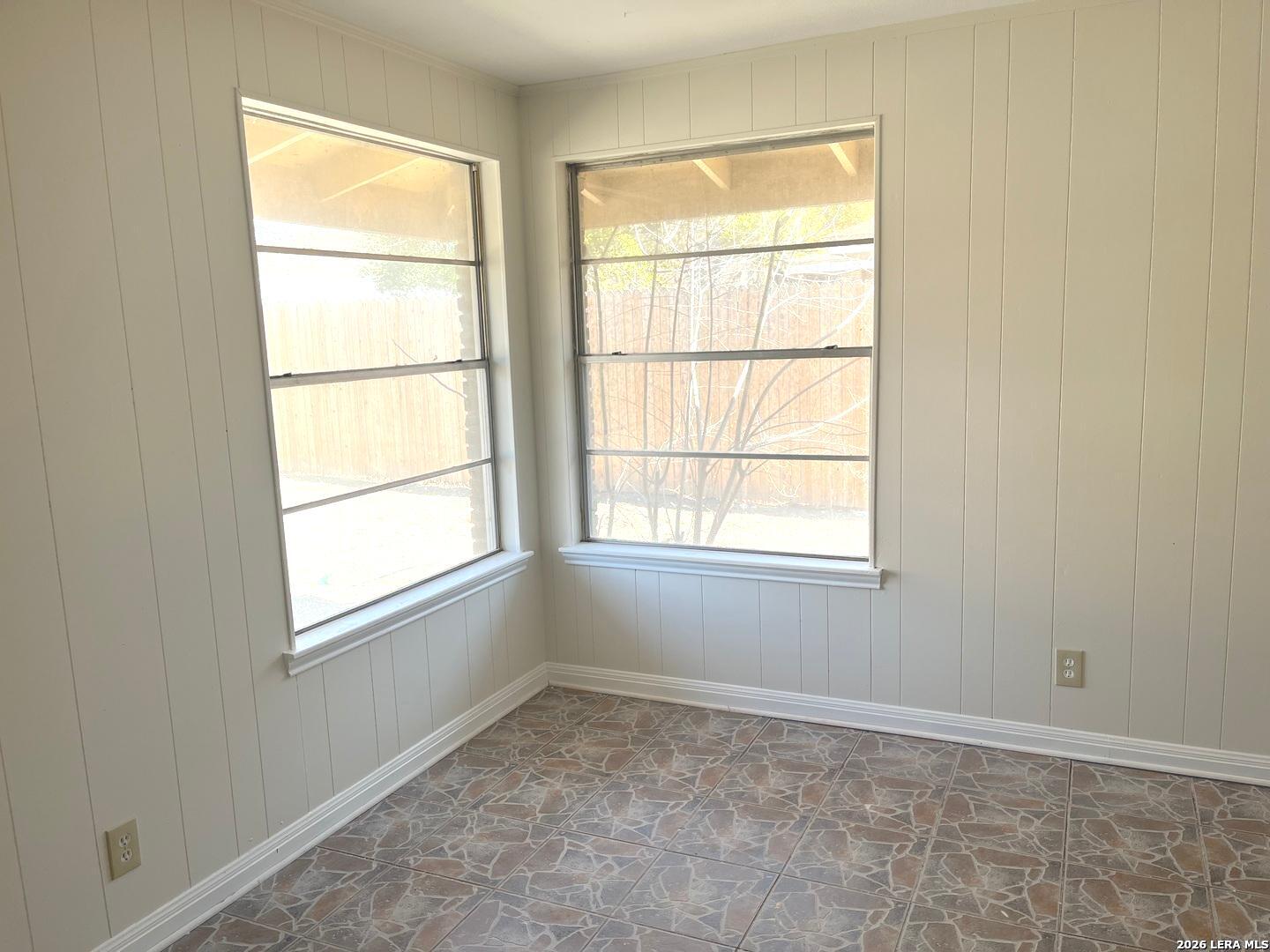 425 Driftwind Drive Windcrest, TX 78239 - Photo 17 of 37