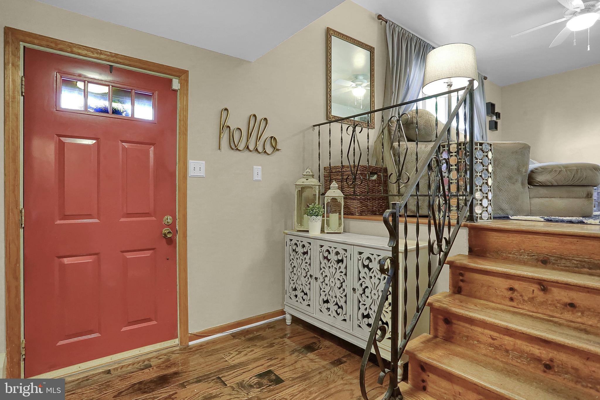 5941 Timothy Road Harrisburg, PA 17112 - Photo 4 of 35 Entry way.