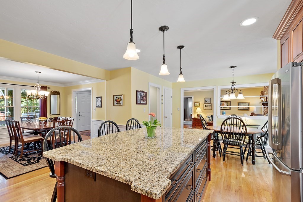 14 Woodcrest Road Westborough, MA 01581 - Photo 6 of 36 Gallery Image 6
