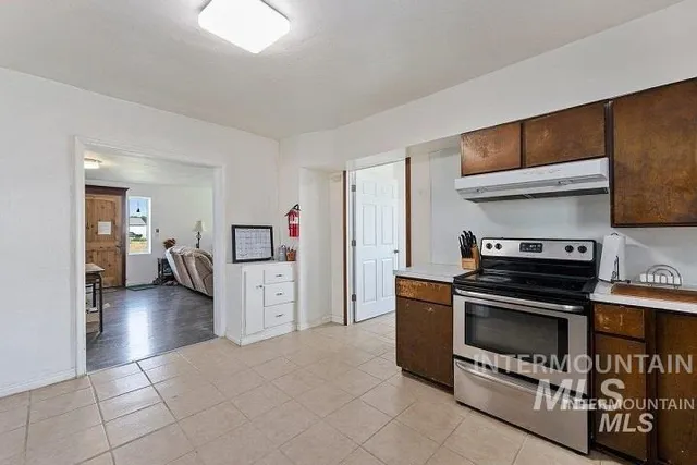 $299,000 | 312 Boyd Street West, Murtaugh, ID 83344