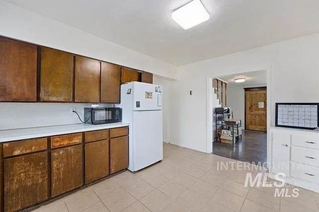 $299,000 | 312 Boyd Street West, Murtaugh, ID 83344