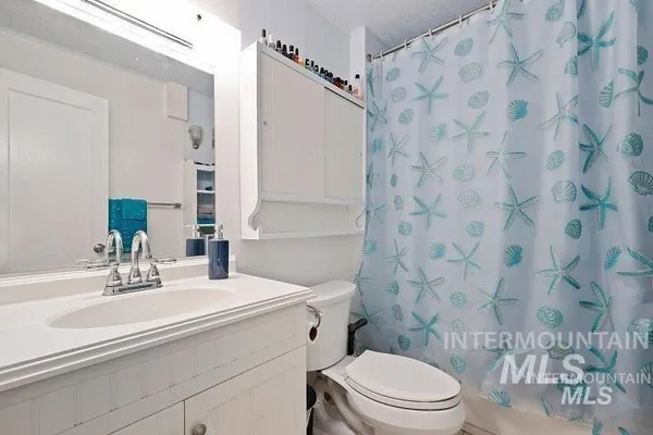 $299,000 | 312 Boyd Street West, Murtaugh, ID 83344