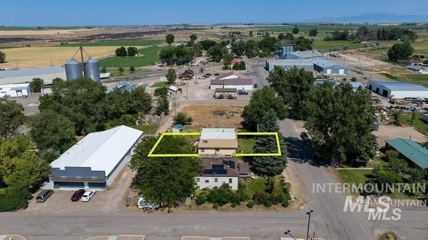 $299,000 | 312 Boyd Street West, Murtaugh, ID 83344