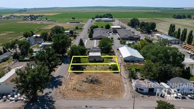 $299,000 | 312 Boyd Street West, Murtaugh, ID 83344