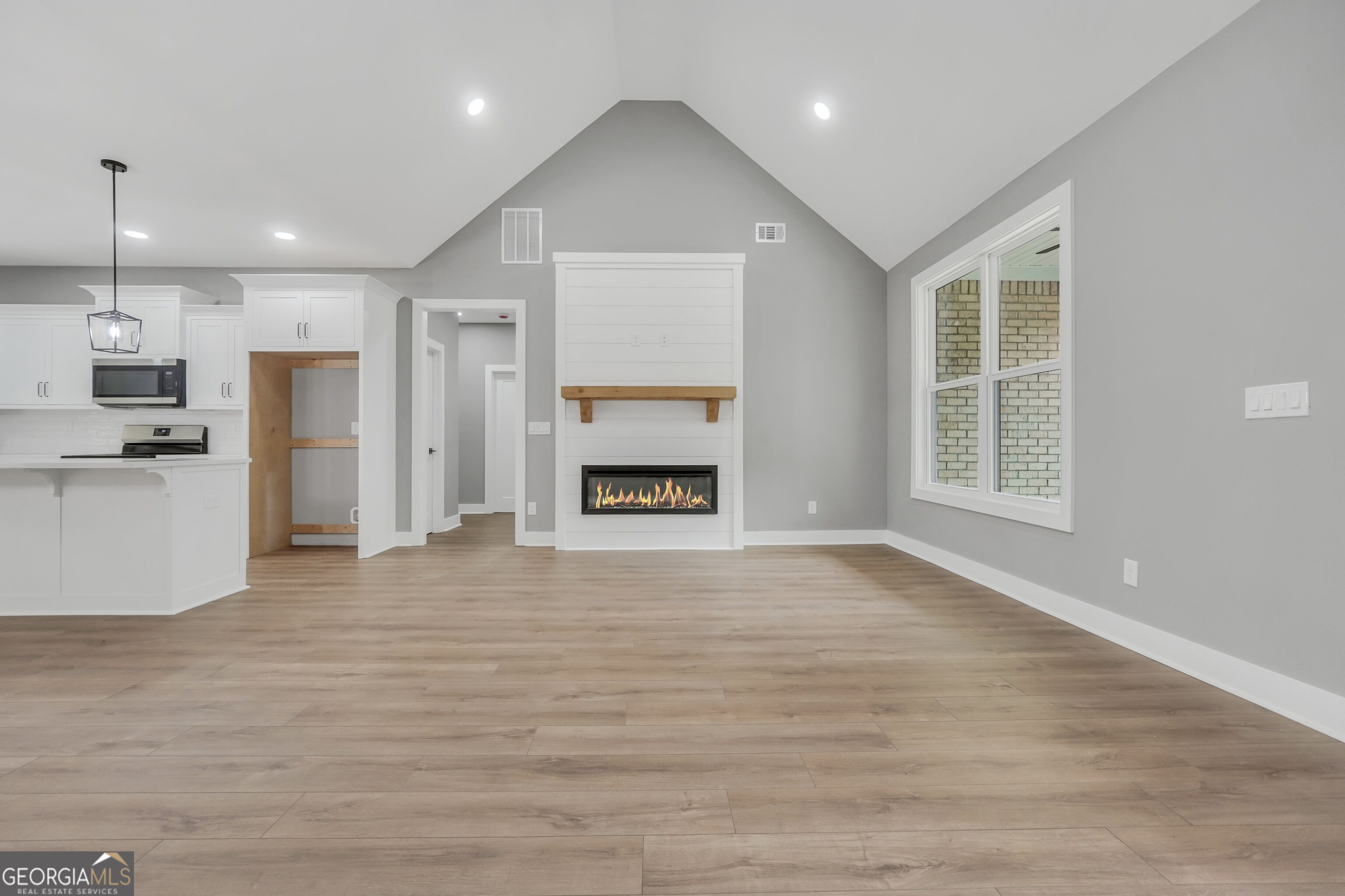 203 McKneely Road Milner, GA 30257 - Photo 8 of 42 Gallery Image 8