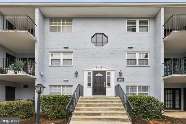 $285,000 | 7089 Spring Garden Drive, Unit 202, Springfield, VA 22150