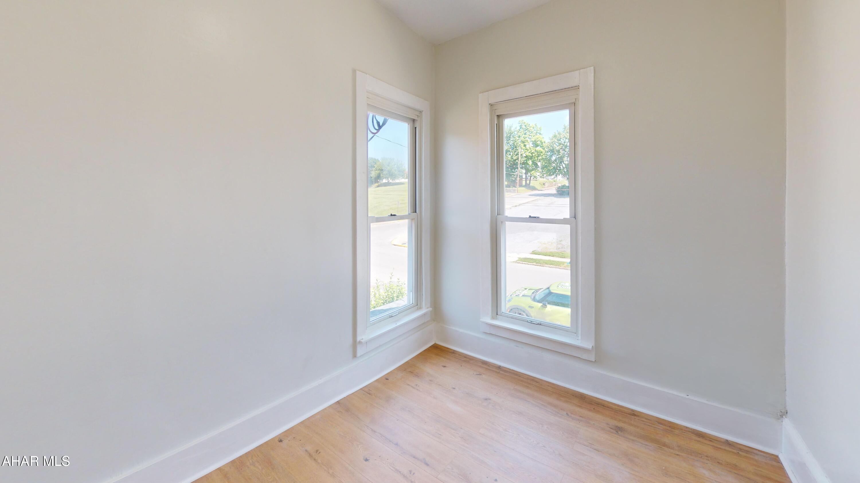 304 Poplar Street Roaring Spring, PA 16673 - Photo 22 of 31