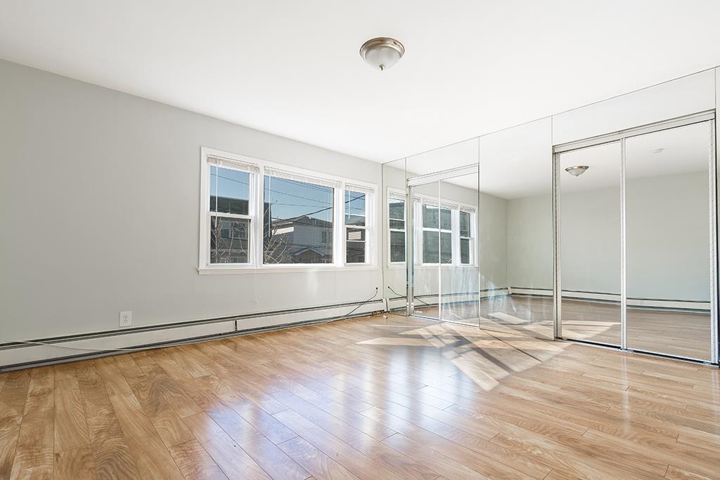 85 Cottage Street Bayonne, NJ 07002 - Photo 4 of 14