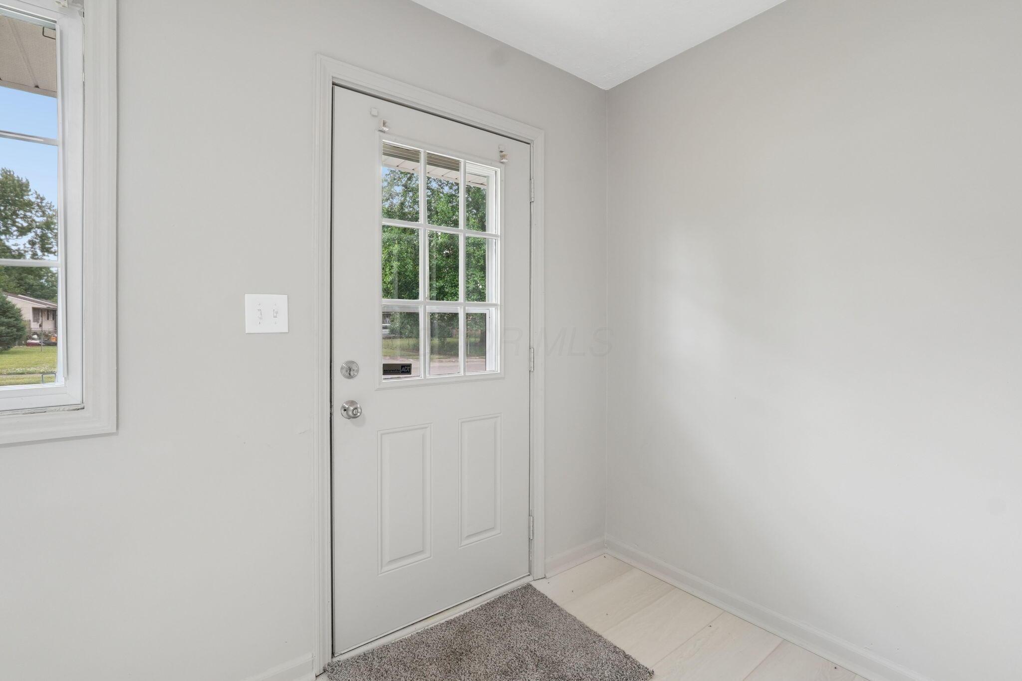 3507 Wyncote Road Columbus, OH 43232 - Photo 6 of 25