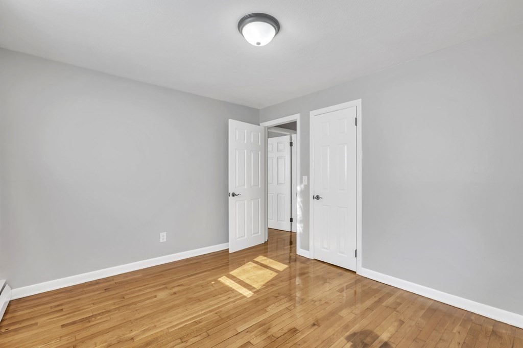 172 Garvey Drive Springfield, MA 01109 - Photo 12 of 28 a view of an empty room