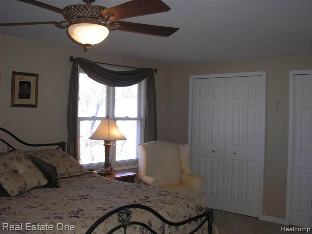 863 Spartan Drive Rochester, MI 48309 - Photo 23 of 25 P1010684.JPG