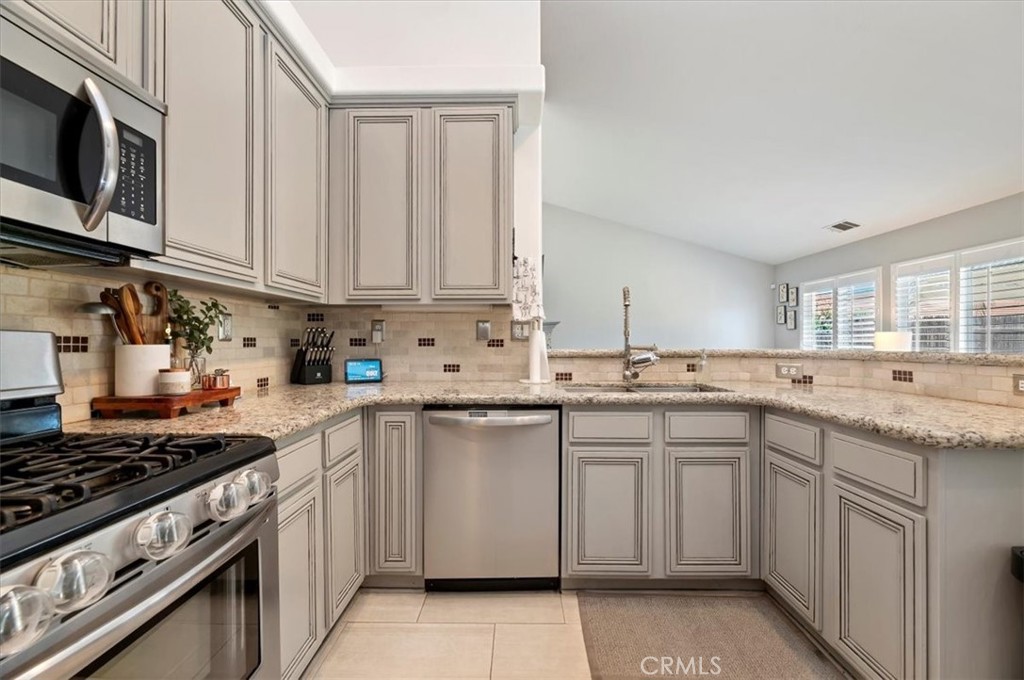 27242 Cabrillo Drive Menifee, CA 92586 - Photo 18 of 36