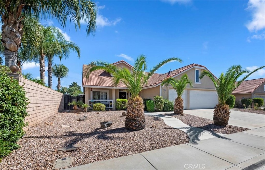 27242 Cabrillo Drive Menifee, CA 92586 - Photo 3 of 36