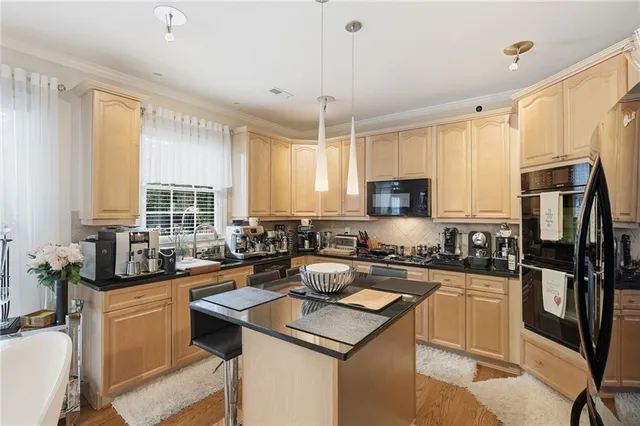 $899,000 | 4050 St Michelle Lane, Alpharetta, GA 30004