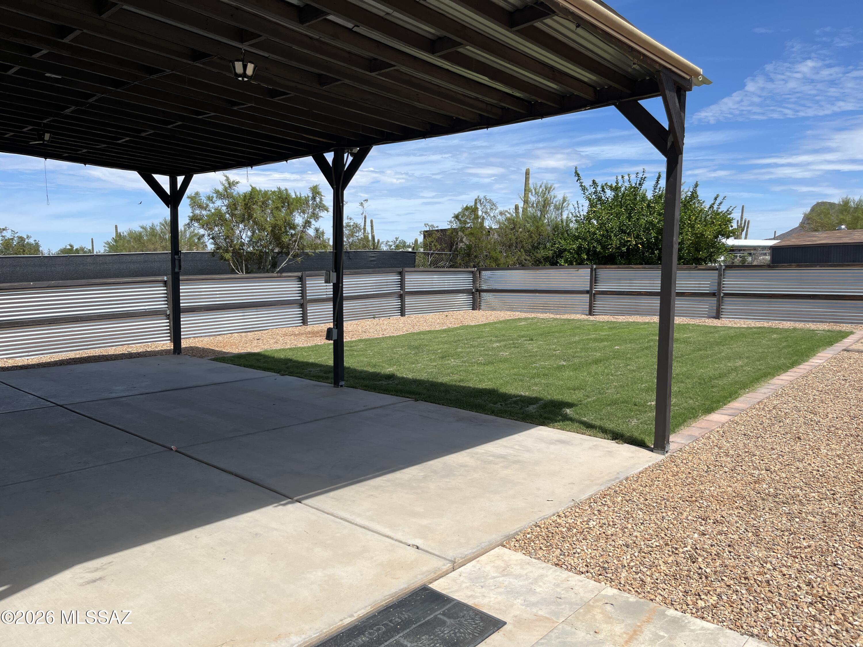 6450 North Gemstone Road Tucson, AZ 85743 - Photo 3 of 20 IMG_6488