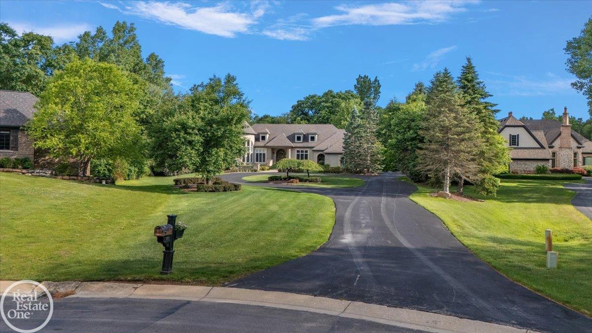 4575 Hidden Glen Circle Rochester, MI 48306 - Photo 73 of 82 50195236-ee4bb361-b67e-472b-9a04-b6ab23a8a425.JPG