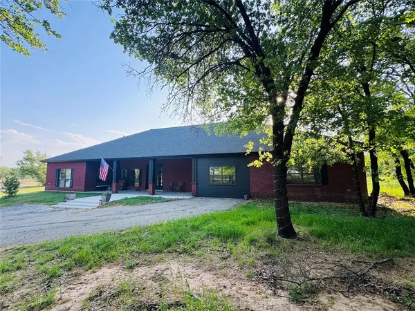 $1,590,000 | 1015 County Road 134, Stephenville, TX 76401