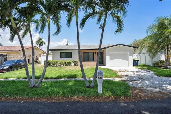 $629,000 | 233 Southeast 4th Terrace, Dania Beach, FL 33004