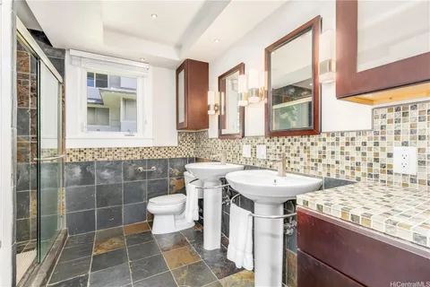 $2,200,000 | 3244 Keahi Street, Honolulu, HI 96822