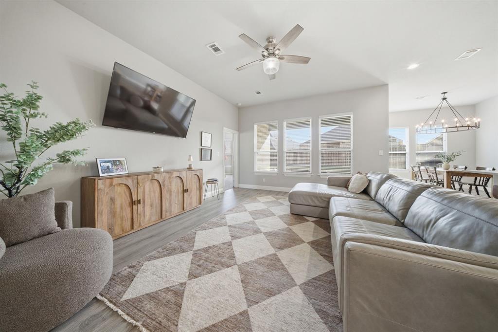 315 Bronco Drive Pilot Point, TX 76258 - Photo 13 of 40