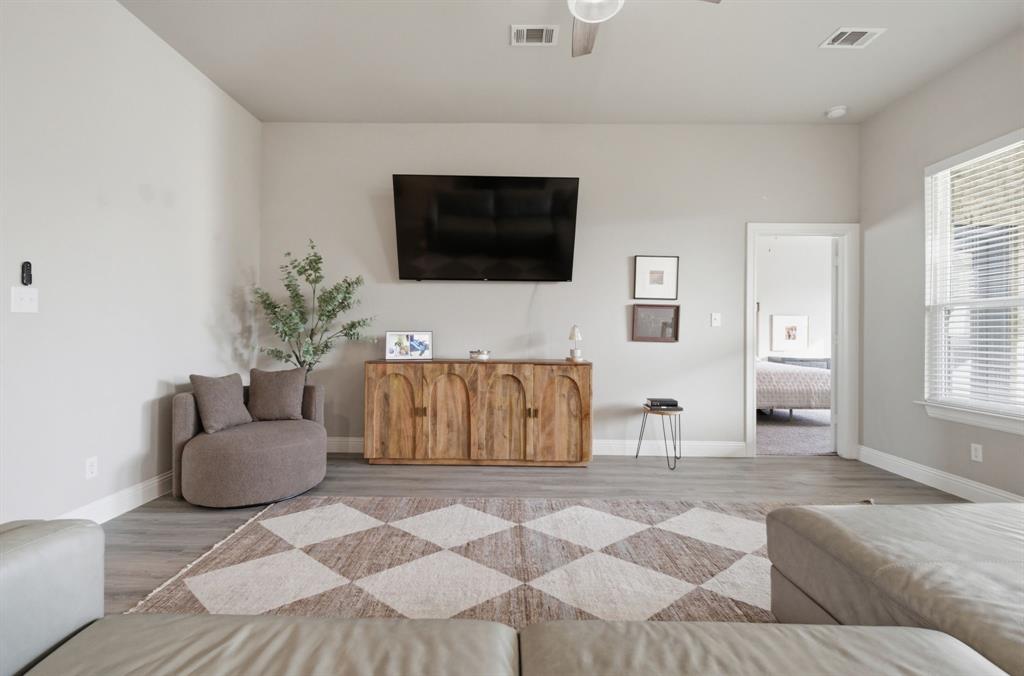 315 Bronco Drive Pilot Point, TX 76258 - Photo 14 of 40