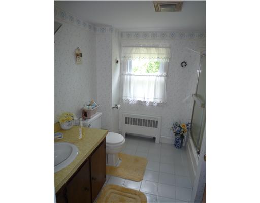 634 Elmdale Road Scituate, RI 02857 - Photo 9 of 12 Bathroom.