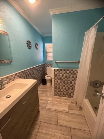 $240,000 | 2542 Ave F, Ingleside, TX 78362