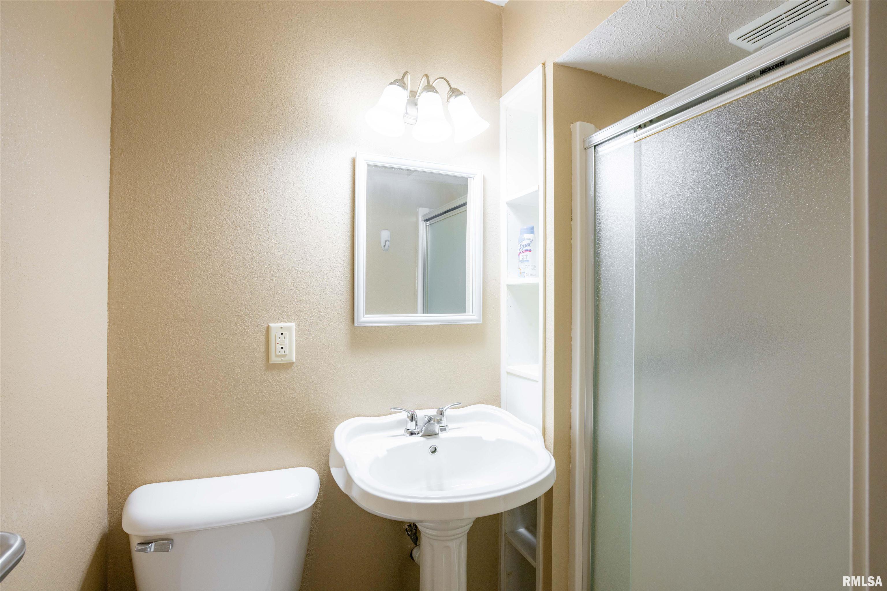 12855 Cleveland Lane Pittsburg, IL 62974 - Photo 16 of 32