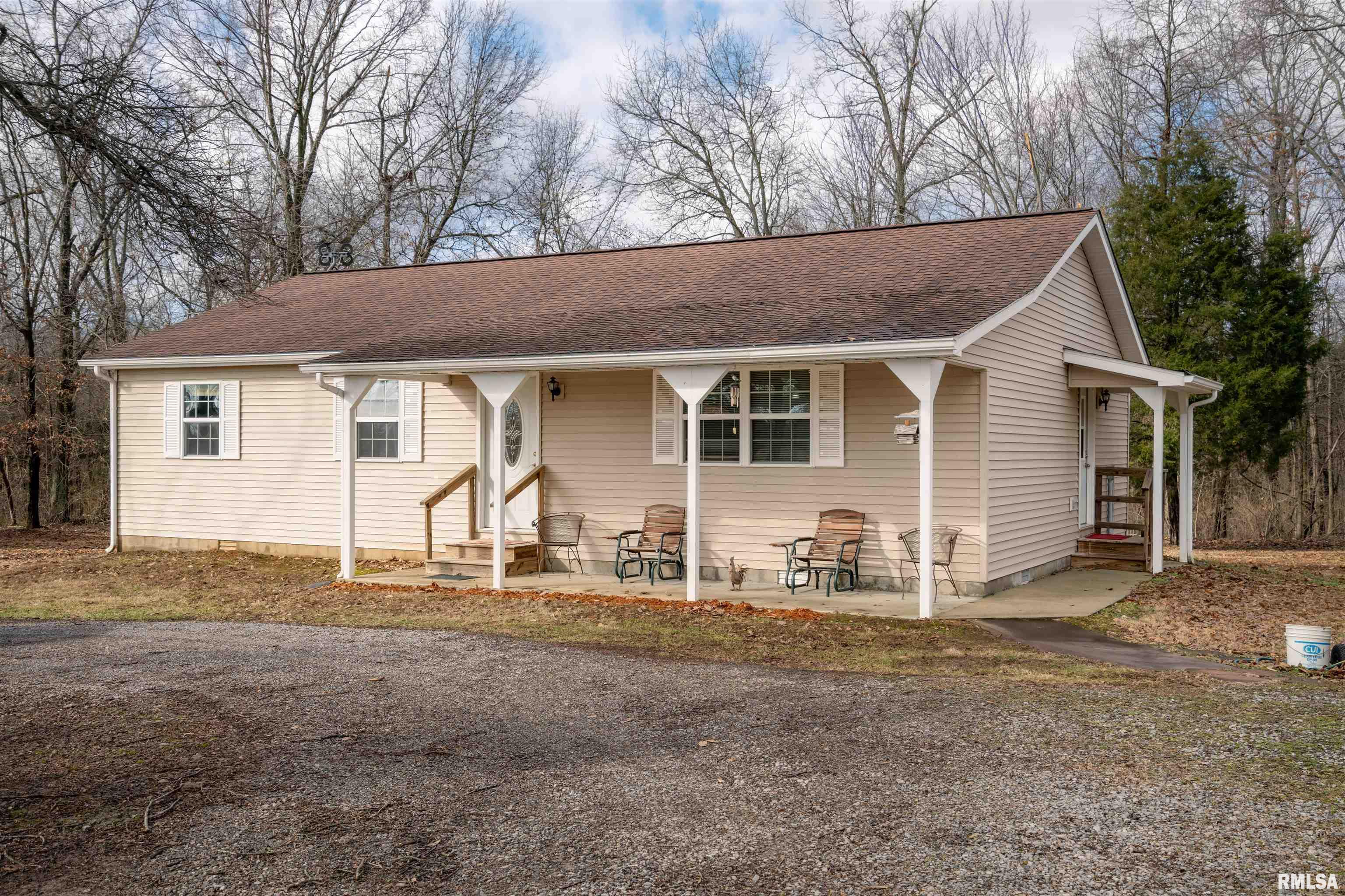 12855 Cleveland Lane Pittsburg, IL 62974 - Photo 2 of 32