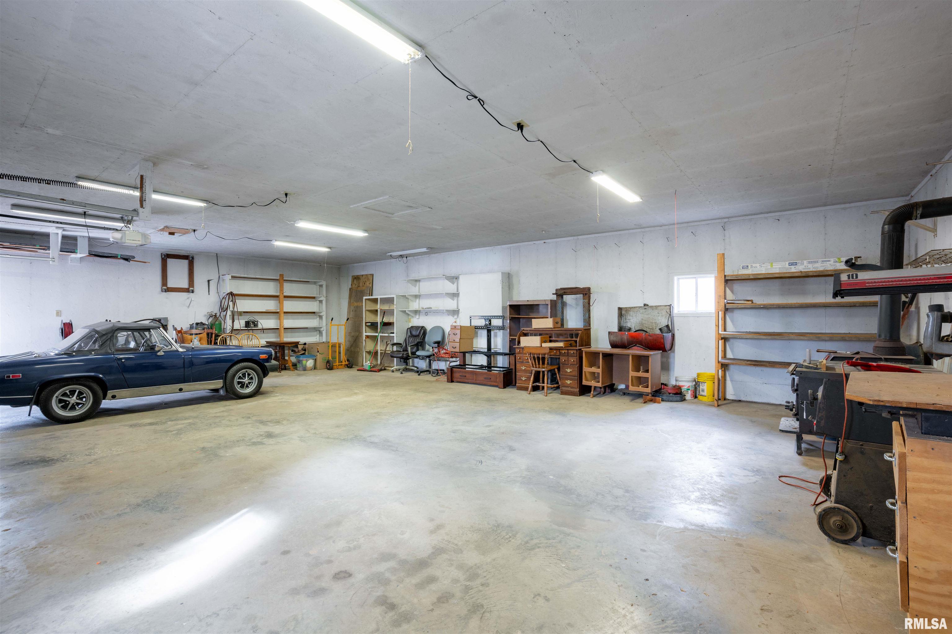 12855 Cleveland Lane Pittsburg, IL 62974 - Photo 21 of 32